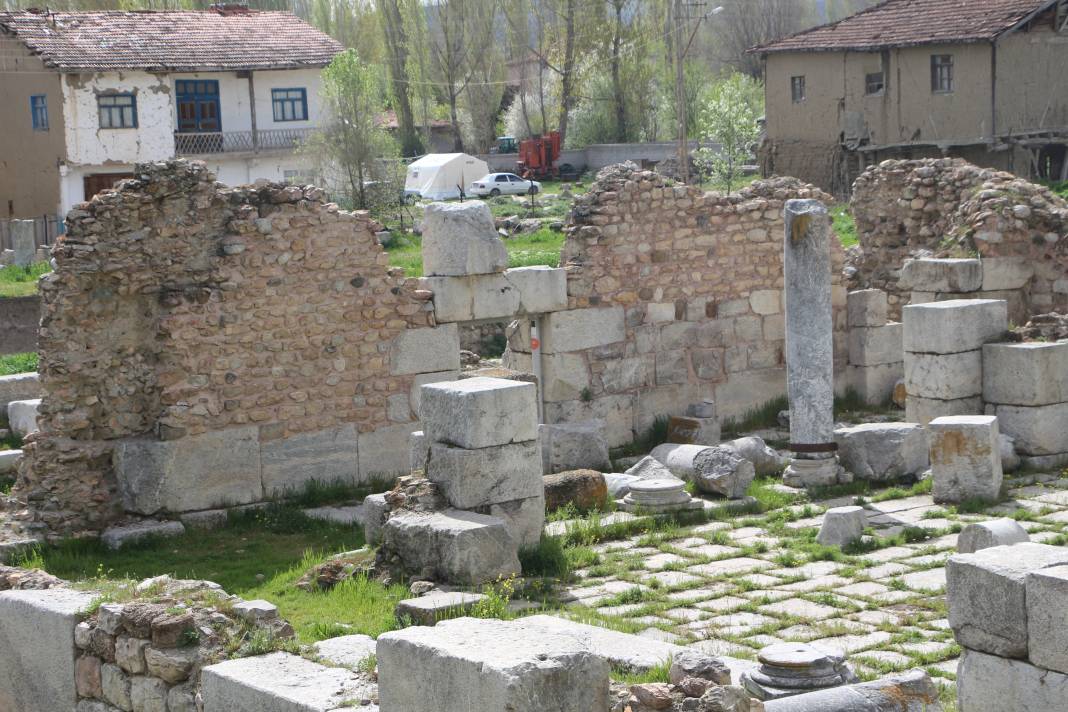 Sebastapolis Antik Kenti depremden etkilenmedi 5